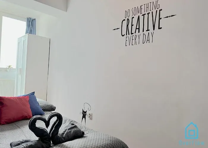 Creative Room - 10 Minutes To Gdansk Old Town & Seaside
